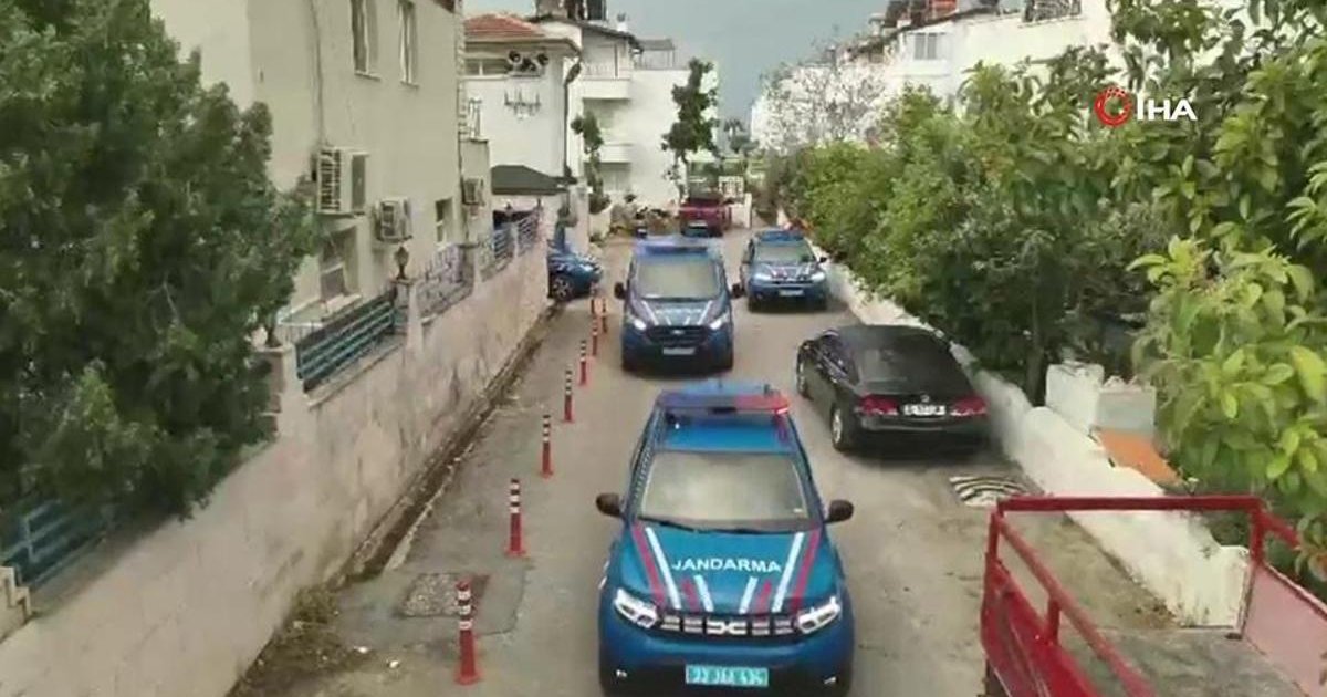 Mersin'de haraç çetesi çökertildi: 5 tutuklu