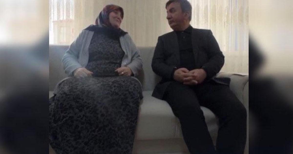 11 kardeşe abla hem anne oldu