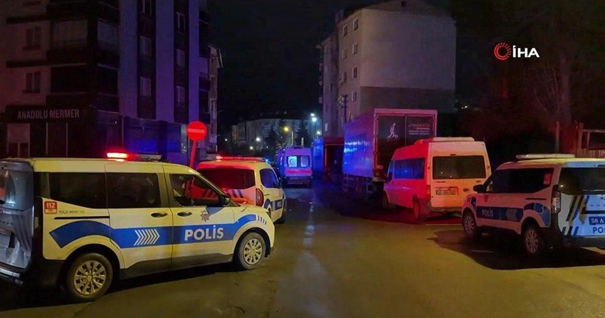 15 yaşındaki çocuk babasını ve ağabeyini silahla öldürdü