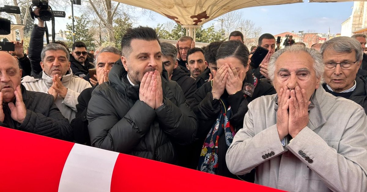 İlber Ortaylı için Fatih Camii'nde cenaze töreni