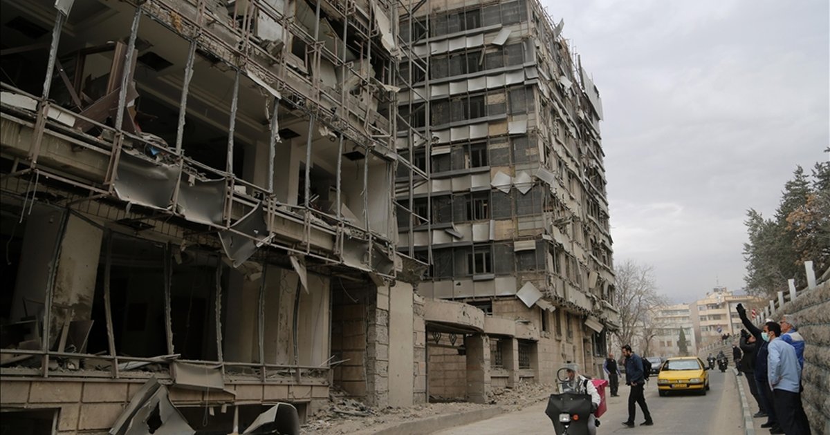 İran'da 20 Hastane Zarar Gördü