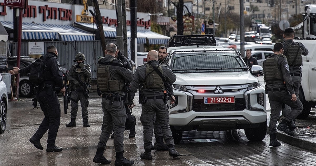 İsrail polisi Doğu Kudüs'te Filistinliye ateş açtı
