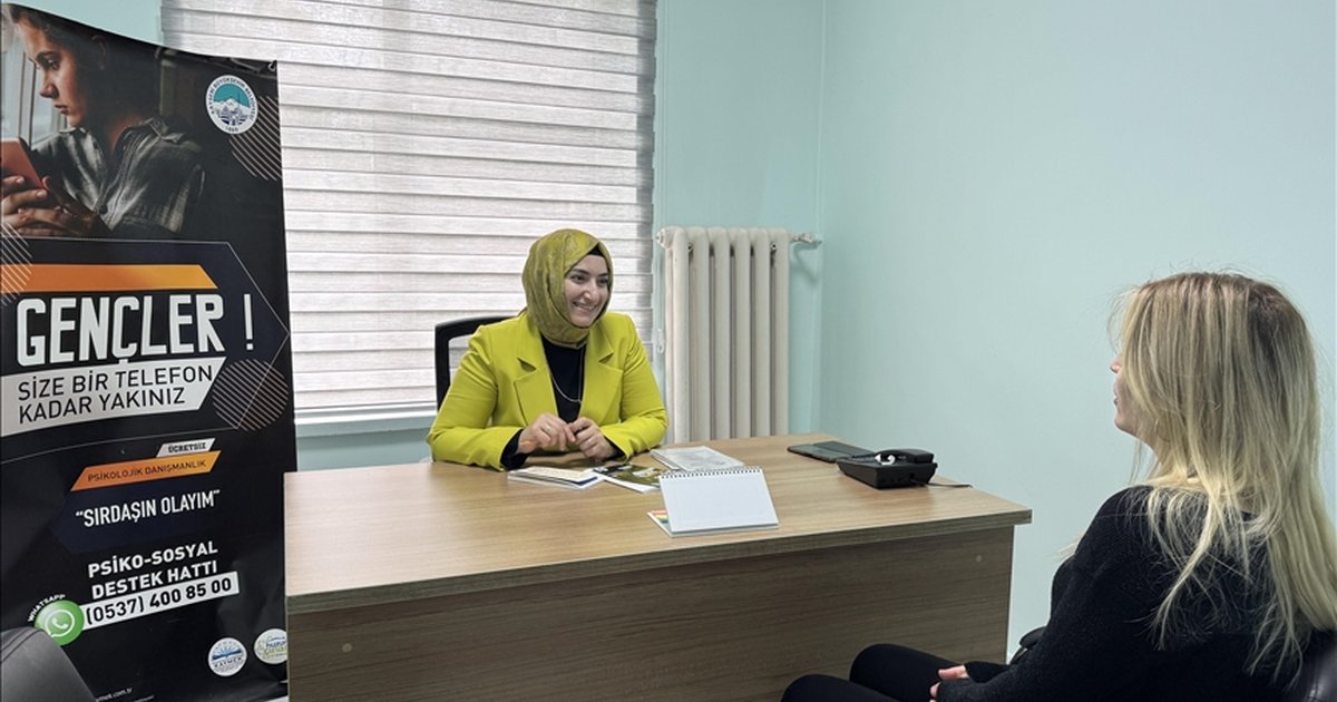 Belediyenin gençlere psikolojik destek hattı
