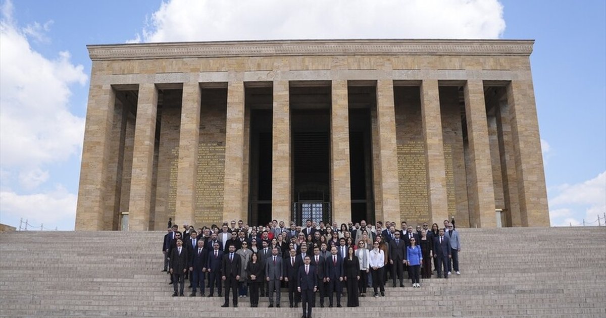 Anadolu Ajansı 106'ncı yaşını Anıtkabir'de kutluyor