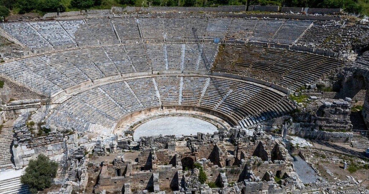 Efes Antik Kenti'nde restorasyon çalışmaları