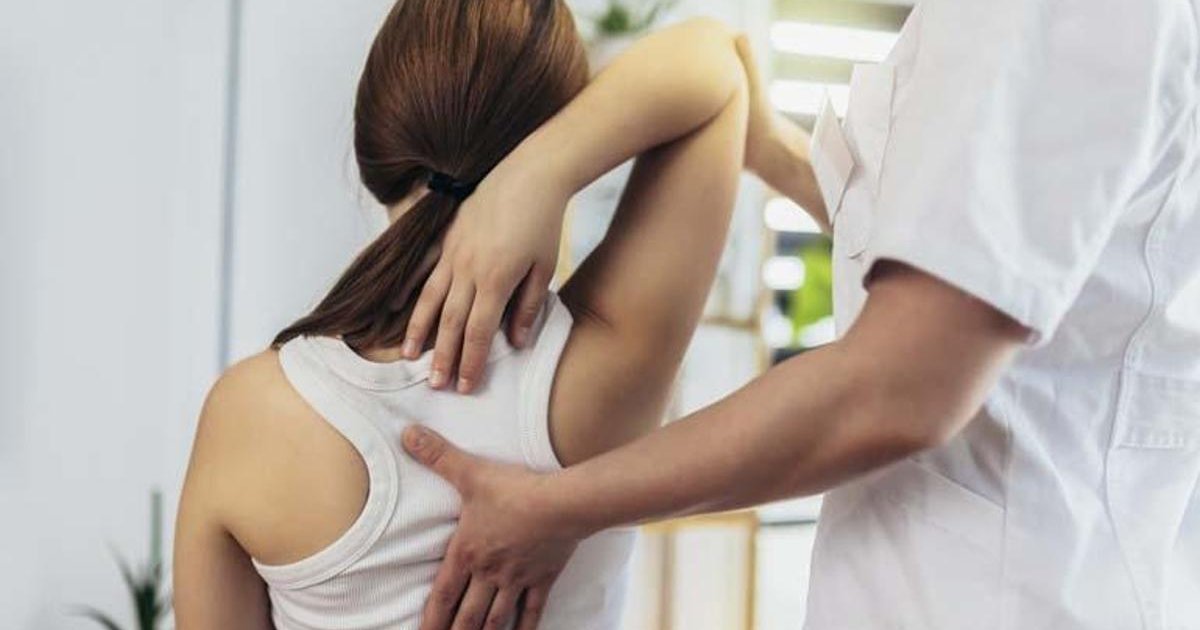 Skolyozda egzersizlerin yeterli olmayabileceği uyarısı