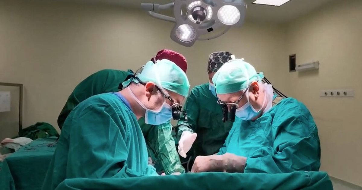 İnönü Üniversitesi'nde 8'li çapraz karaciğer nakli