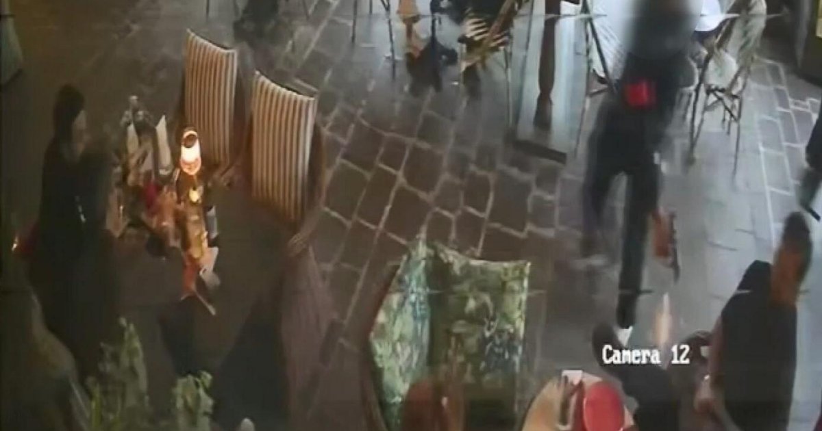 AVM'de galericiye silahlı saldırı, 16 yaşındaki şüpheli tutuklandı