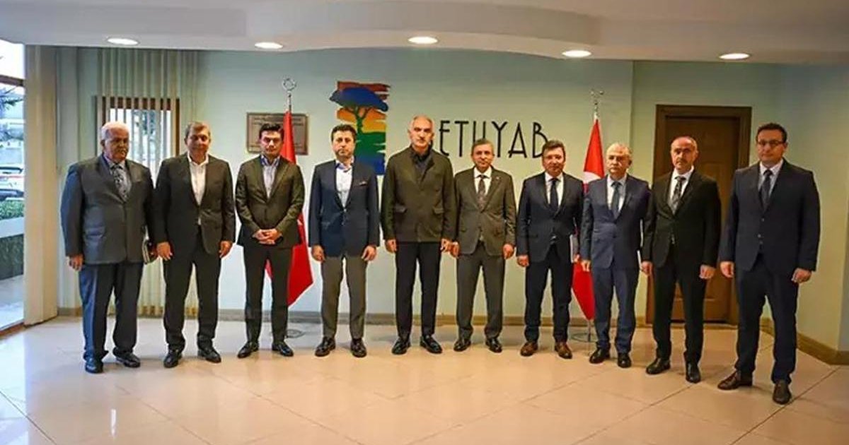 Bakan Ersoy'dan Belek Turizm Altyapı Toplantısında Önemli Açıklamalar