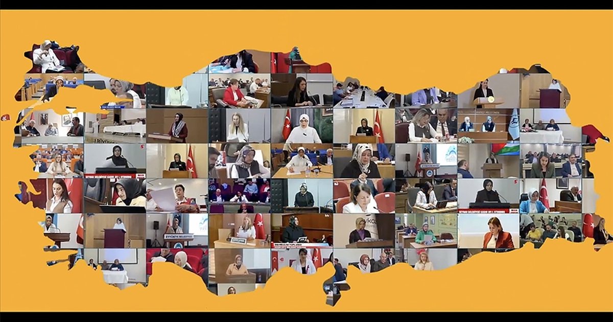 AK Parti'den 28 Şubat postmodern darbesi paylaşımı