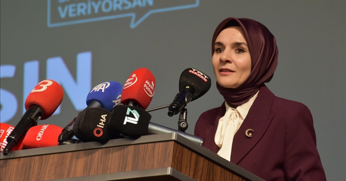 Bakan Göktaş, Afyonkarahisar'da Yeşilay Haftası'nda konuştu