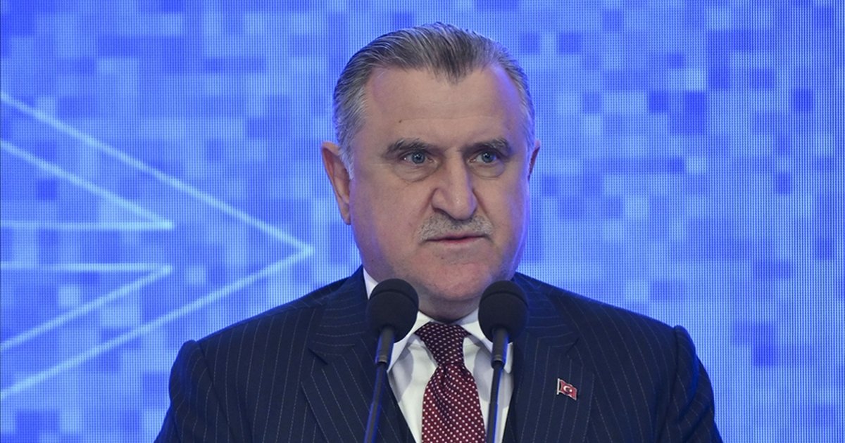 Bakan Bak, milli atıcıları gümüş madalya için tebrik etti