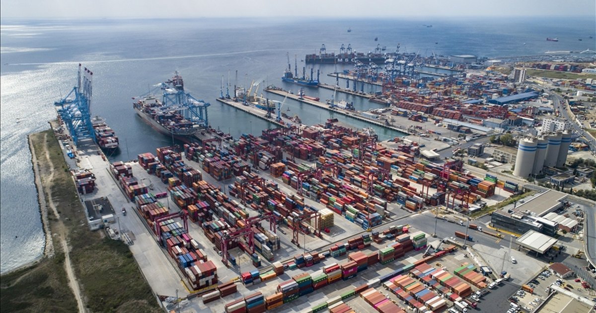 Türkiye'nin ihracatı şubatta yüzde 1,6 artış gösterdi