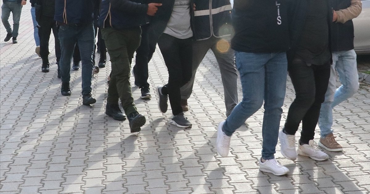 DEAŞ'a yönelik 35 ilde operasyon: 184 şüpheli yakalandı