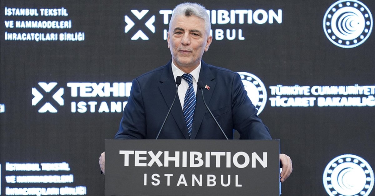 Bakan Bolat: Türkiye istikrar abidesi olarak parlıyor