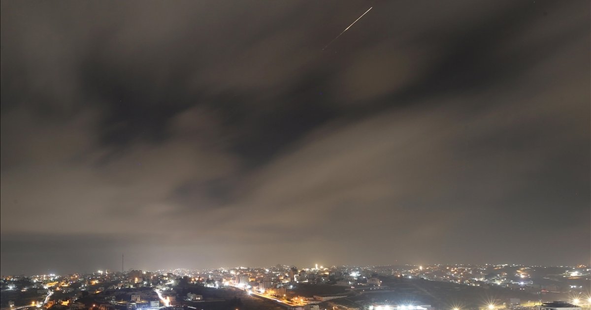 İsrail Ordusu İran'dan Füze Saldırısı Düzenlendiğini Açıkladı