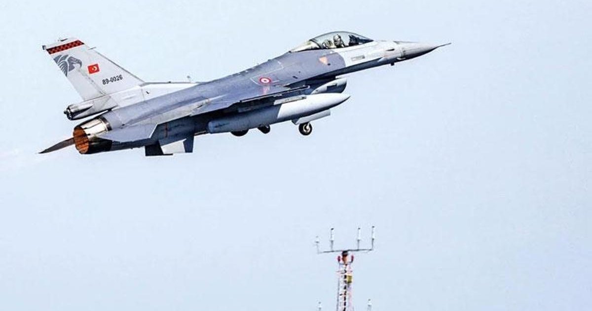 KKTC'de Ercan Havalimanı F-16 Uçaklarını Bekliyor