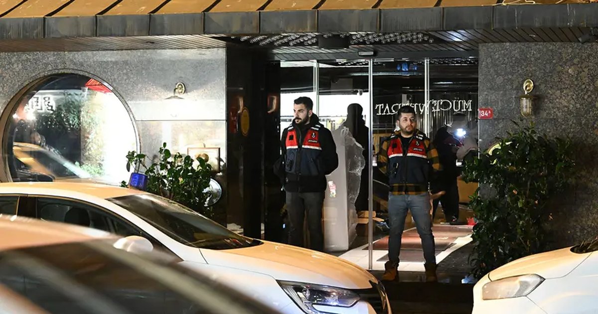 Ünlülere uyuşturucu soruşturması: Bebek Otel müdürü tahliye edildi