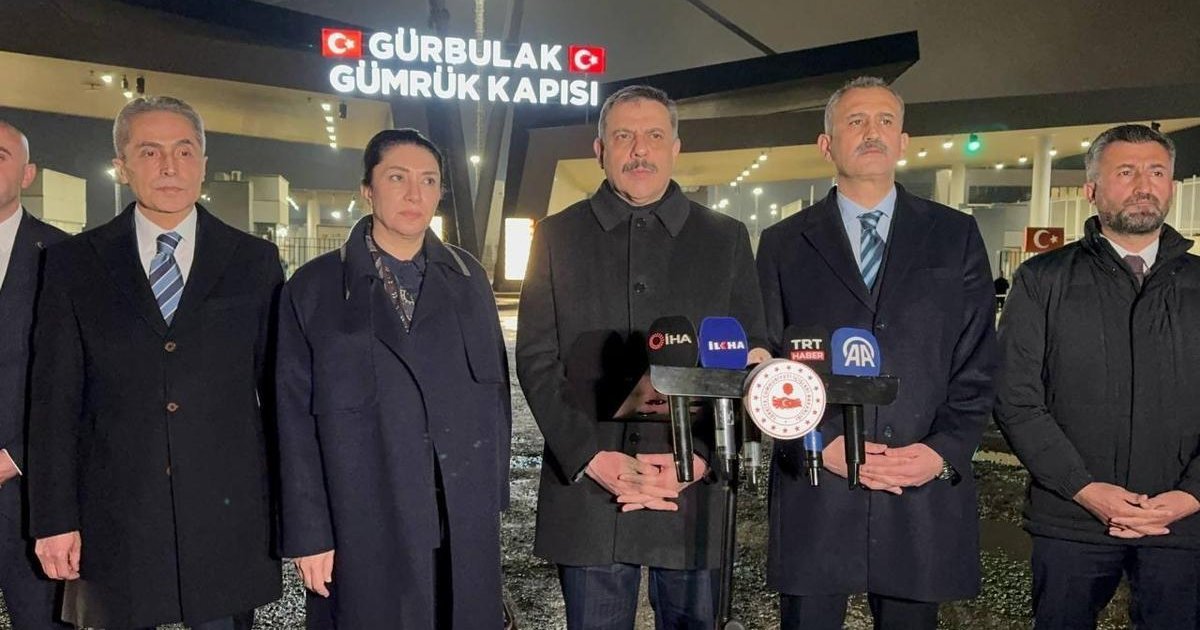 Bakan Çiftçi'den Gürbulak Sınır Kapısı'nda önemli açıklamalar