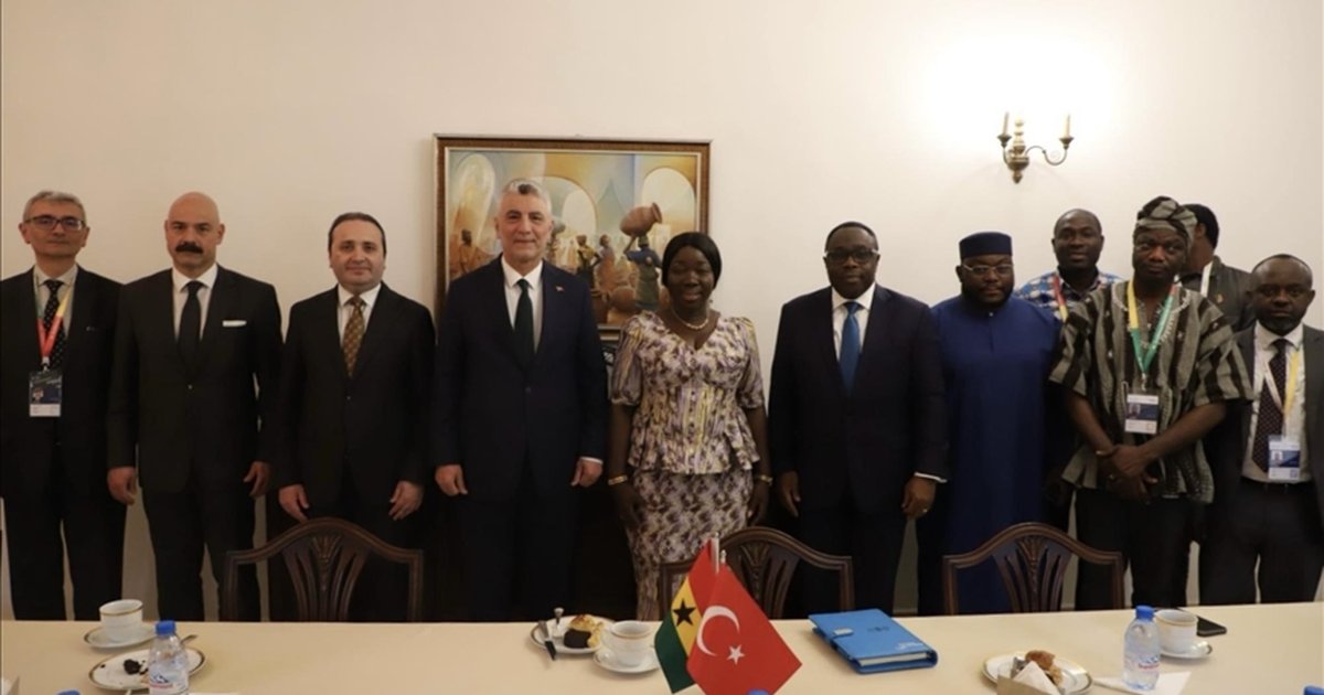 Bakan Bolat, DTÖ 14. Bakanlar Konferansı'nda ikili görüşmelerde bulundu