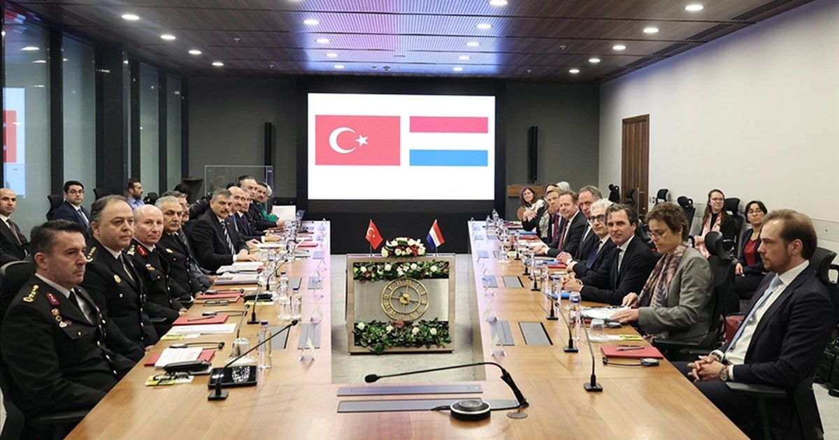 İçişleri Bakanı Çiftçi, Hollanda'lı mevkidaşı Van Weel ile görüştü