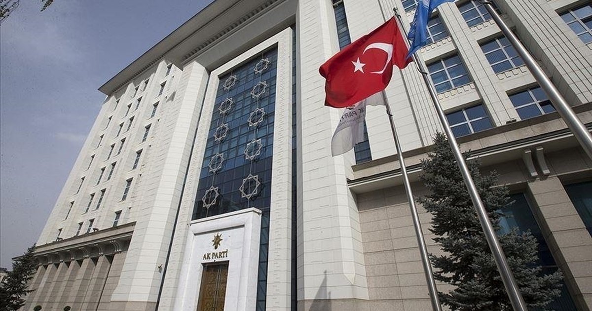 AK Parti Gençlik Kollarına 400 Bin Yeni Üye Katıldı