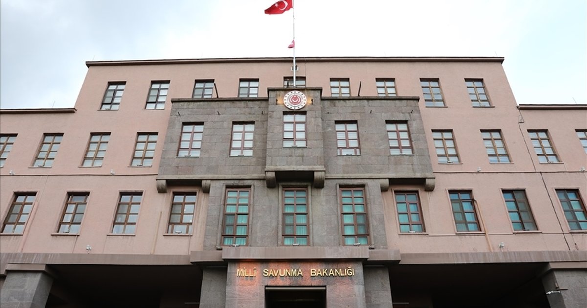 Milli Savunma Bakanlığı, Dumlupınar Denizaltısı şehitlerini andı