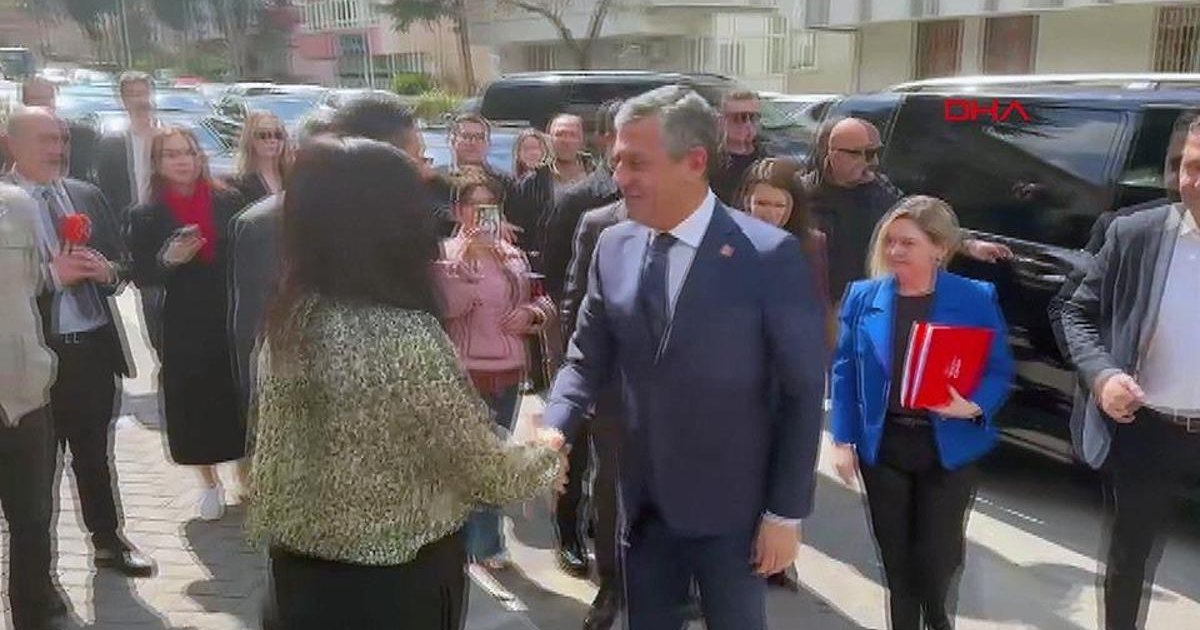 Özgür Özel'den DEM Parti'ye ziyaret