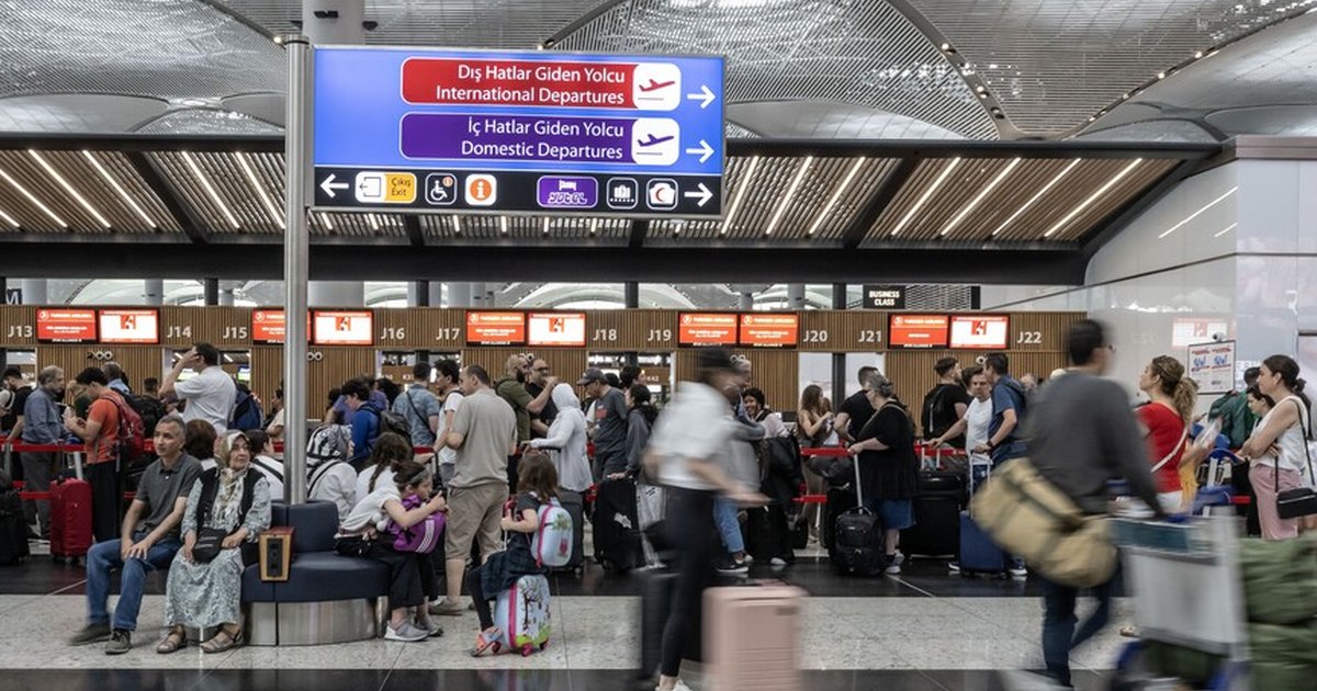 Havalimanları 3 ayda 50 milyon yolcu ağırladı