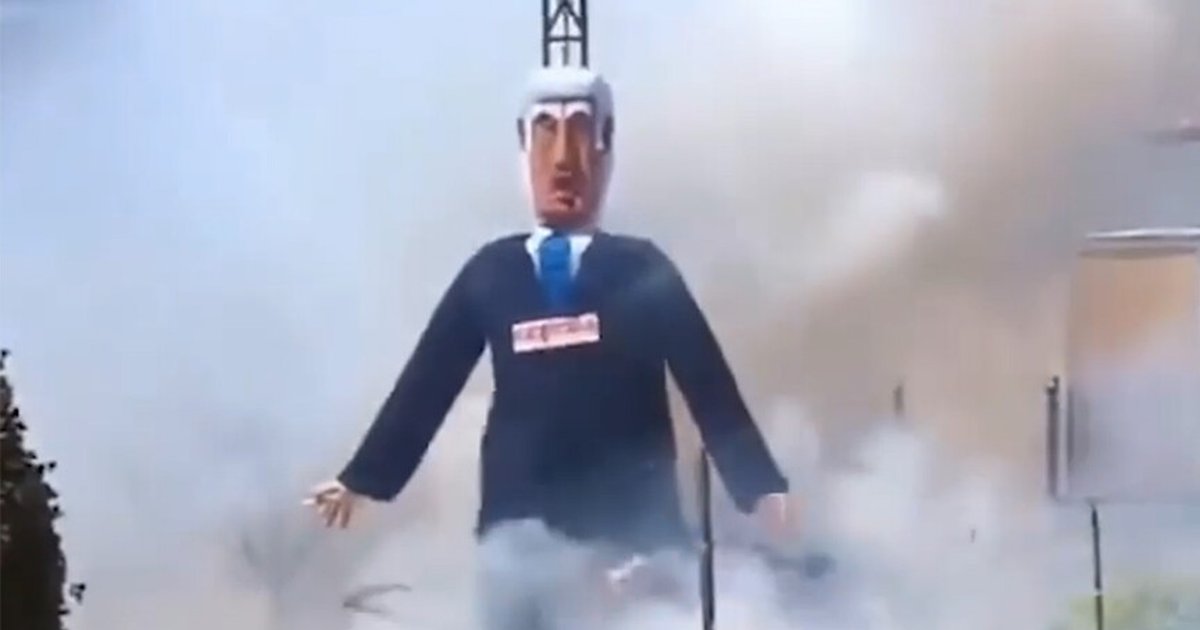 İspanya festivalinde Netanyahu'nun kuklası yakıldı