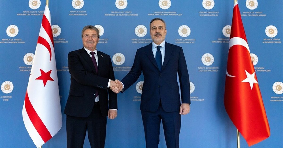 Dışişleri Bakanı Fidan, KKTC Başbakanı Üstel ile Ankara'da görüştü