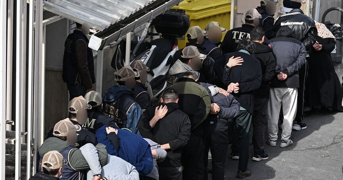 Beşiktaş'ta terör saldırısı: 12 şüpheli adliyede