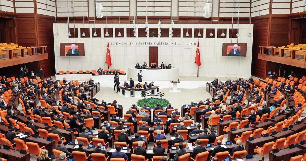 TBMM'de doğum izni ve sosyal medya düzenlemesi görüşülecek