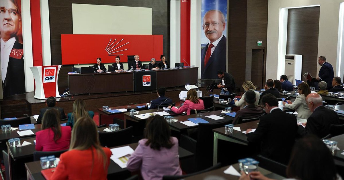 CHP Parti Meclisi'nde Kılıçdaroğlu'nu destekleyenler
