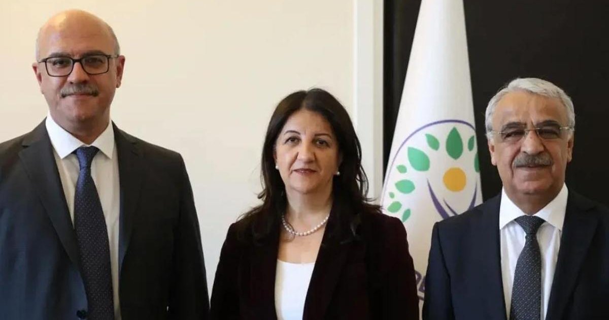 DEM Parti heyeti İmralı'dan döndü