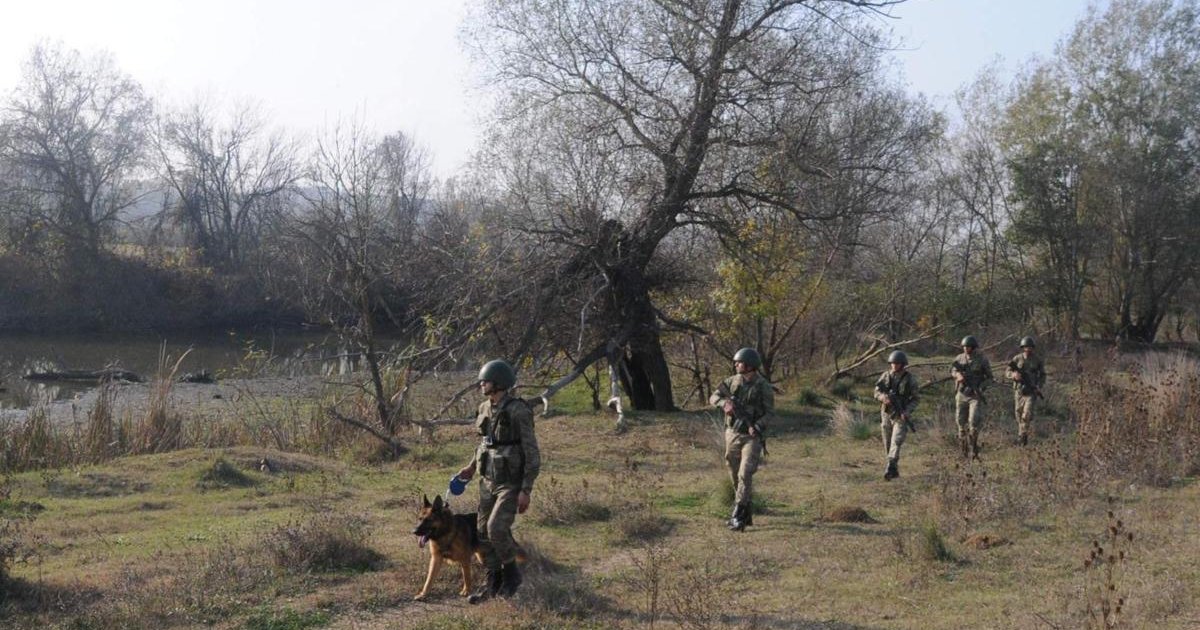 Edirne'de 3 FETÖ şüphelisi tutuklandı