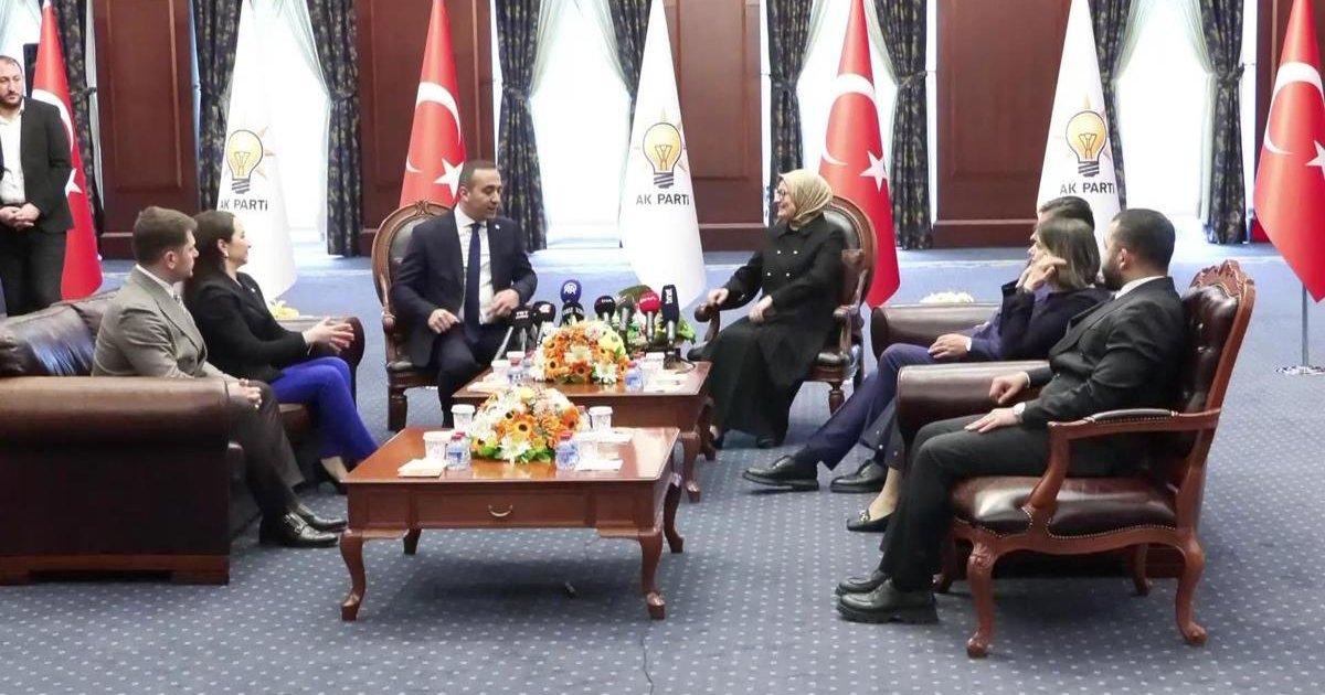 Siyasette bayramlaşma trafiği
