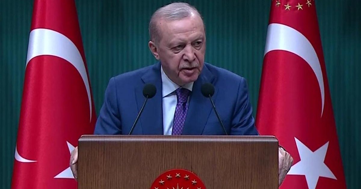Cumhurbaşkanı Erdoğan: CHP'deki tartışmalar bizi ilgilendirmez