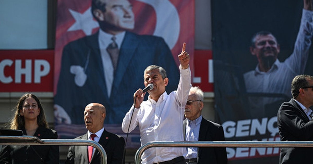 Özgür Özel'den Olağanüstü Kurultay Açıklaması