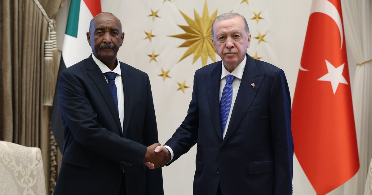 Erdoğan, Sudan Egemenlik Konseyi Başkanı Burhan ile görüştü