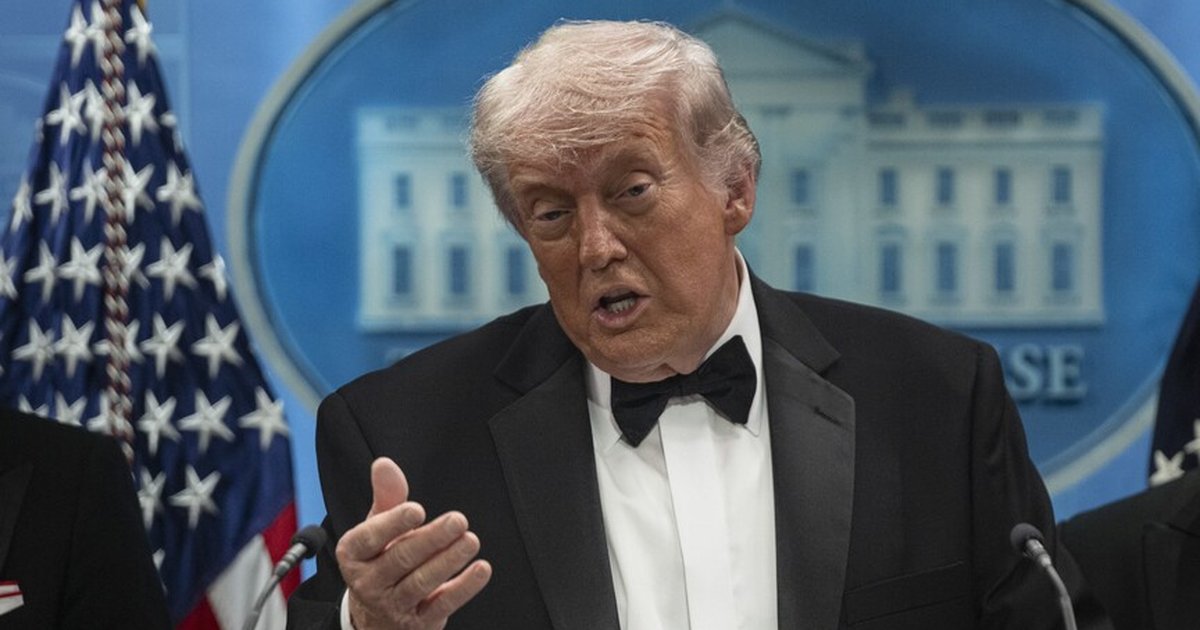 Trump, İran lideri Hamaney ile görüşmeye açık
