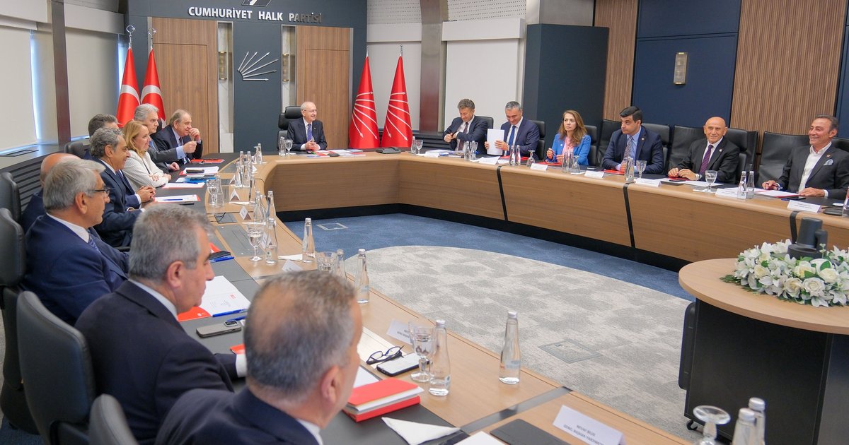 CHP Grup Toplantısı Düğümü: Kılıçdaroğlu Salı Günü Kürsüde