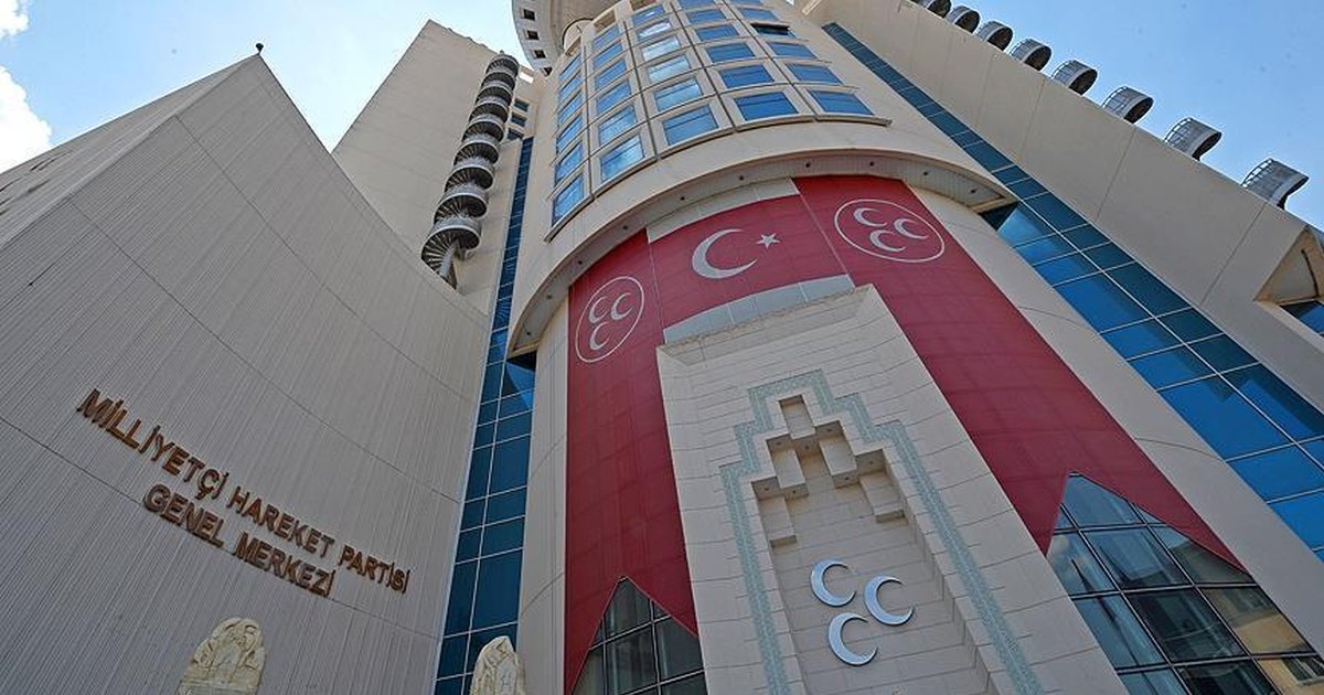 MHP'de üç il teşkilatı daha feshedildi