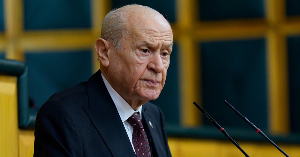 Devlet Bahçeli'den Özgür Özel'e çağrı: Ateşe körükle gitmemeli