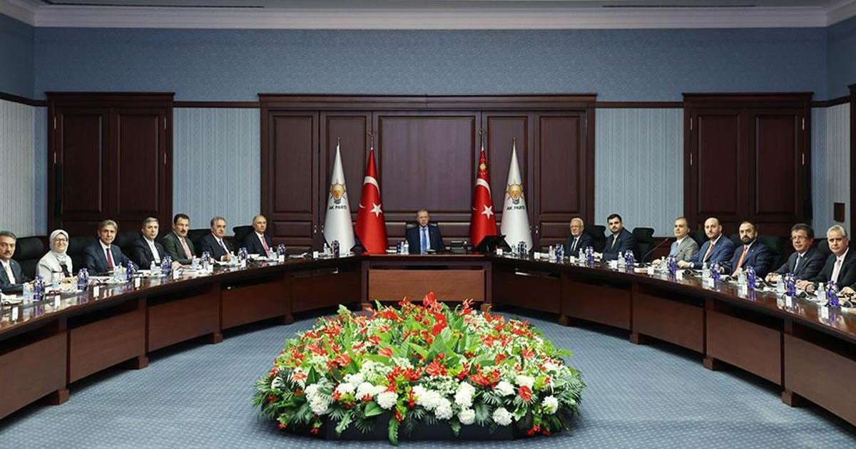 AK Parti MYK toplantısı Cumhurbaşkanı Erdoğan başkanlığında başladı