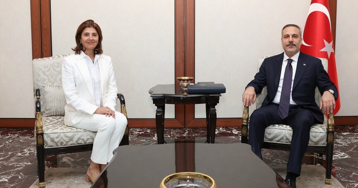 Dışişleri Bakanı Fidan, BM Genel Sekreteri'nin Kıbrıs Şahsi Temsilcisi ile görüştü