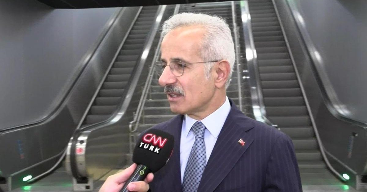 Bakan Uraloğlu: Metro Ağını Örümcek Ağı Gibi Örüyoruz