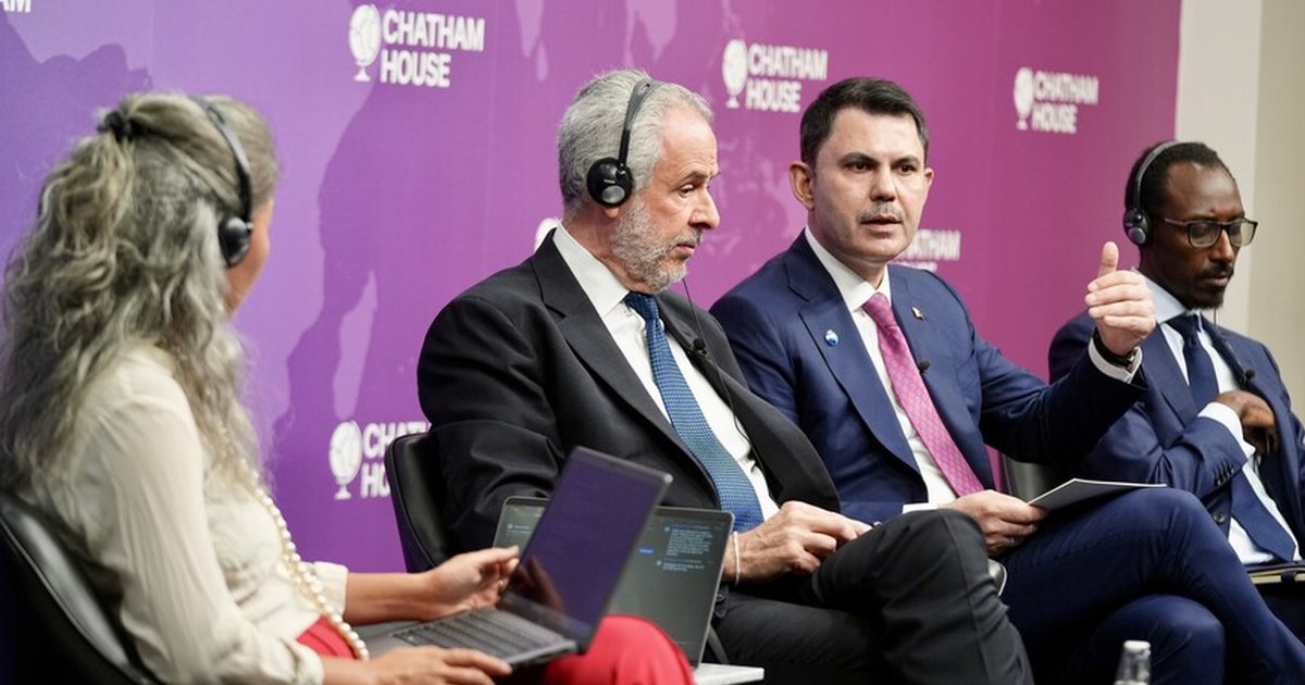 Bakan Kurum, Chatham House'da İklim Değişikliği Konuştu