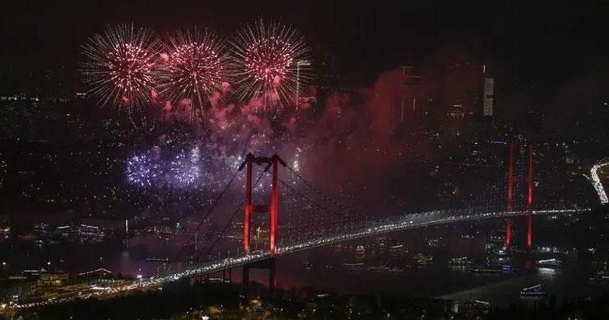 İstanbul'da Havai Fişek ve Patlayıcı Madde Satışı Yasaklandı