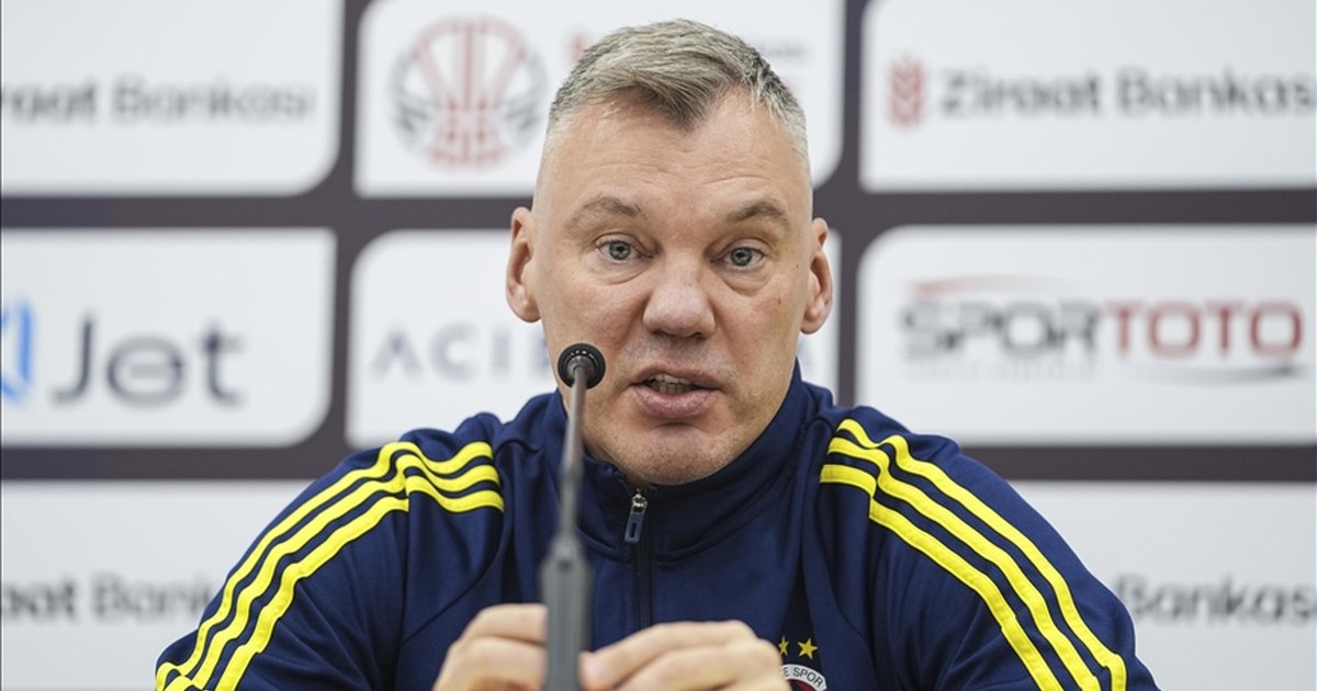 Fenerbahçe Baş Antrenörü Dubai'de Mahsur Kaldı